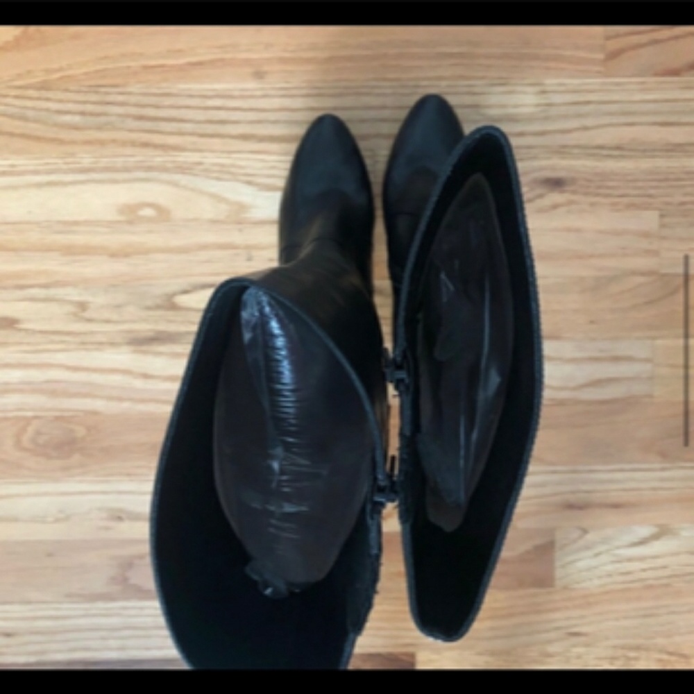 Micheal Kors Boots - Picture 6 of 7